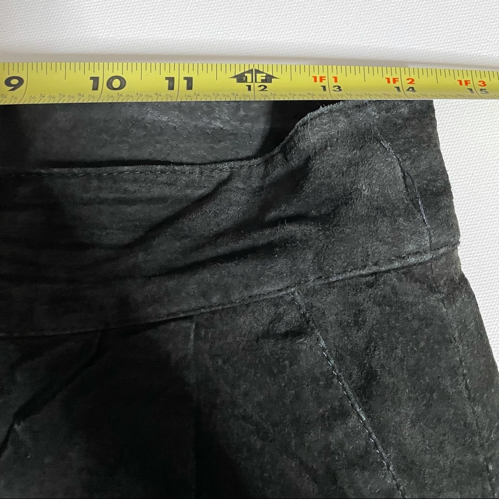 Water Collection High Waist Leather Shorts - Picture 6 of 7